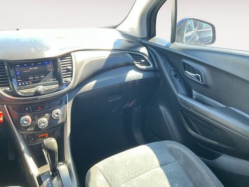 Used 2020 Chevrolet Trax LS w/ Tint and Cruise Package image 17