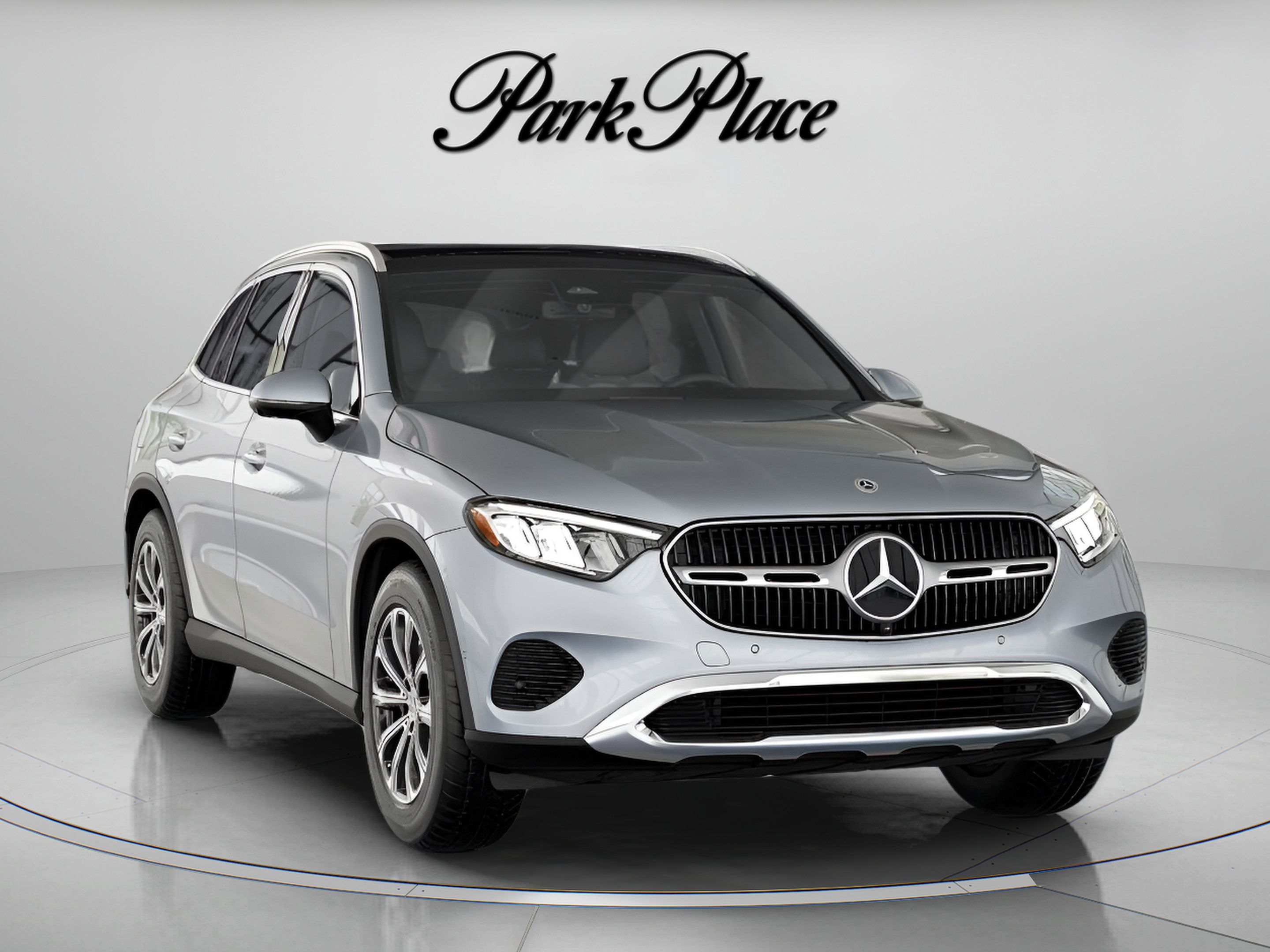 Used 2026 Mercedes-Benz GLC 300 4MATIC image 34