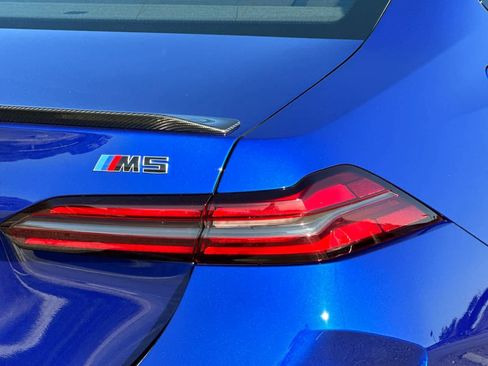 Used 2025 BMW M5 w/ Carbon Package image 29