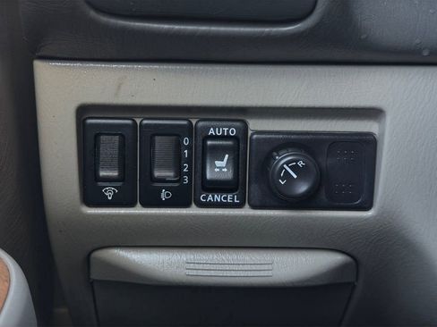 Used 2001 INFINITI QX4 4WD w/ (S02) Sport Pkg image 15