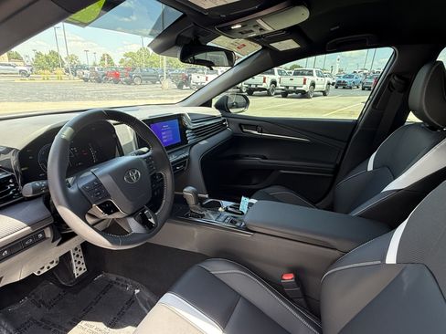 Certified 2025 Toyota Camry SE FWD image 27