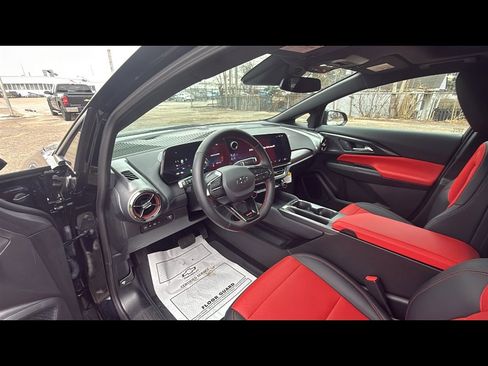 New 2025 Chevrolet Equinox EV RS image 9