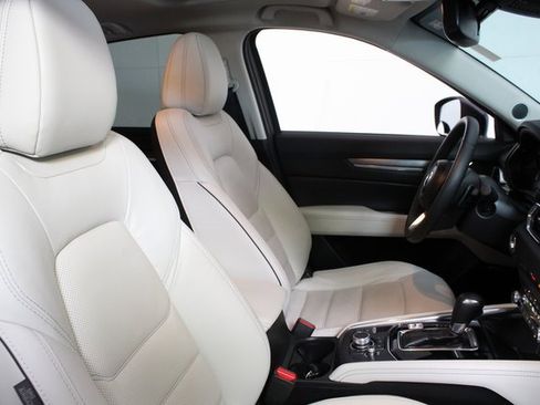 Used 2025 MAZDA CX-5 AWD 2.5 S w/ Premium Plus Pkg image 12