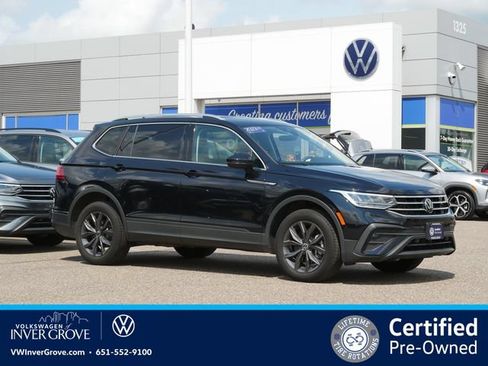 Certified 2023 Volkswagen Tiguan SE AWD/4WD image 1