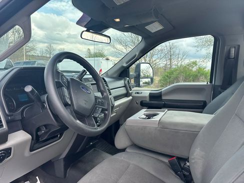 Used 2021 Ford F250 XL w/ Power Equipment Group image 13