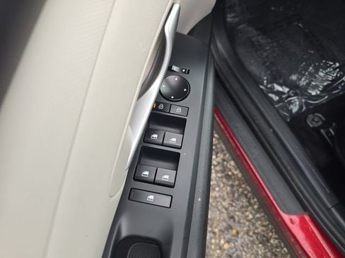 Used 2025 Hyundai Tucson SEL AWD/4WD image 14