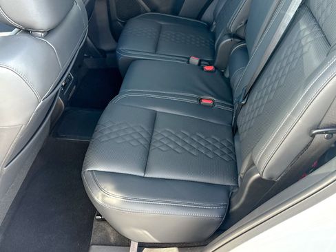 New 2025 Mitsubishi Outlander SEL Black Edition image 22