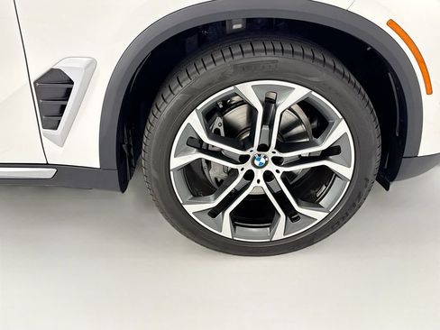 Certified 2026 BMW X5 sDrive40i w/ Climate Comfort Package RWD image 31