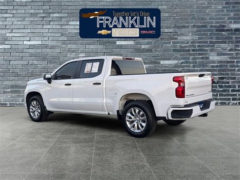 Used 2025 Chevrolet Silverado 1500 Custom image 3