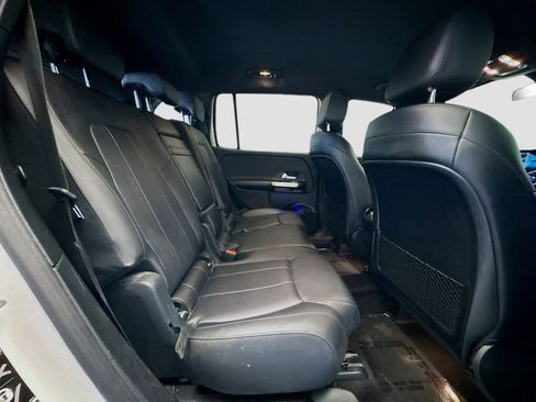Used 2021 Mercedes-Benz GLB 250 image 18