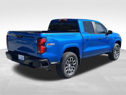 Used 2023 Chevrolet Colorado Z71 image 3