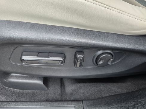 Used 2023 Honda CR-V EX-L image 25
