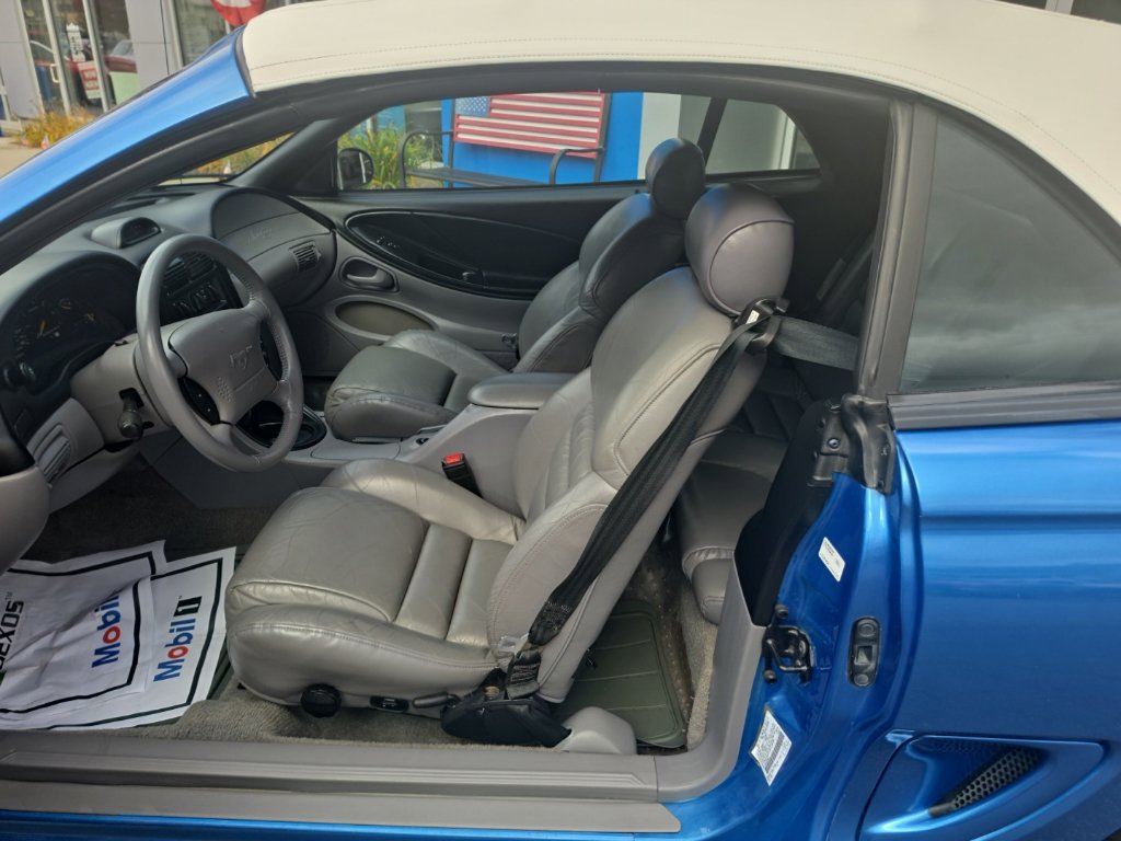 Used 1994 Ford Mustang GT RWD image 12
