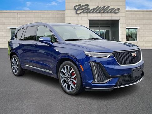 Certified 2024 Cadillac XT6 Sport w/ Technology Package AWD/4WD image 2