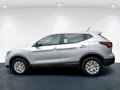 Used 2020 Nissan Rogue Sport S FWD image 17