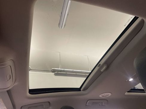 Used 2023 GMC Acadia Denali w/ Denali Ultimate Package image 11