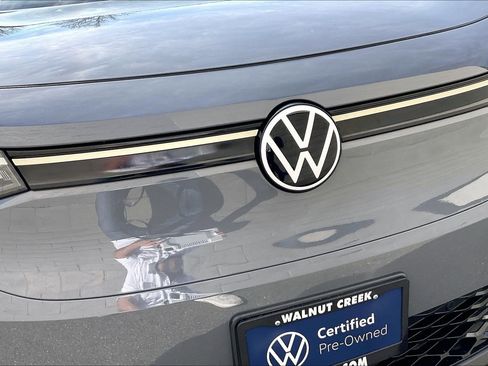 Certified 2023 Volkswagen ID.4 Pro image 28