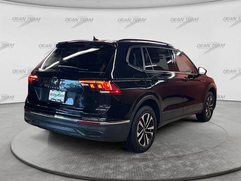 Used 2022 Volkswagen Tiguan S FWD image 8