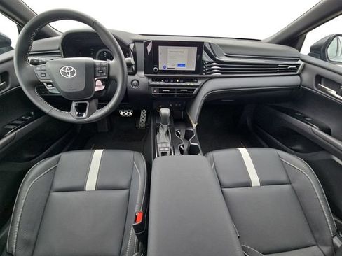 Used 2026 Toyota Camry SE w/ Convenience Package FWD image 10