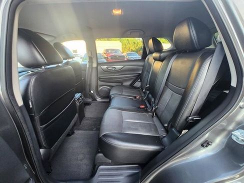 Used 2016 Nissan Rogue SL AWD/4WD image 18
