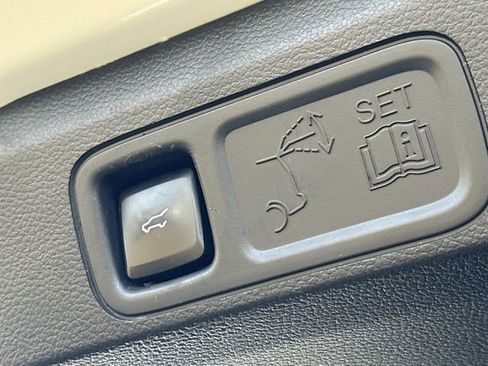 Certified 2024 Ford Expedition Max Limited image 35