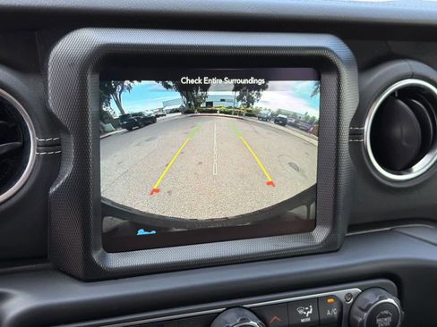 Used 2023 Jeep Wrangler Sahara w/ Cold Weather Group image 17