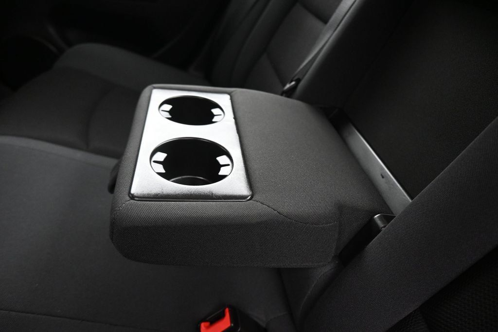 Used 2016 Chevrolet Cruze LT w/ Enhanced Safety Package FWD image 31
