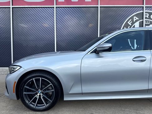 Used 2019 BMW 330i xDrive Sedan w/ Driving Assistance Package AWD/4WD image 16