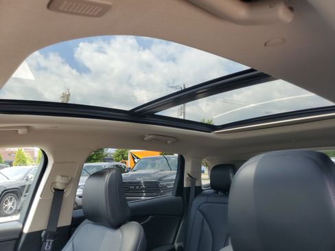 Certified 2023 Lincoln Nautilus Reserve AWD/4WD image 11