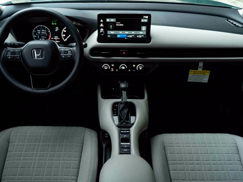 Certified 2026 Honda HR-V LX image 26