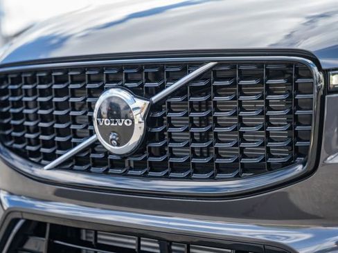 Certified 2024 Volvo XC60 T8 Ultimate w/ Protection Package Premier image 12