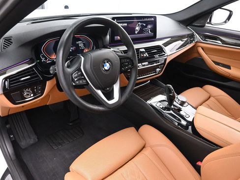Used 2023 BMW 530i xDrive w/ Premium Package AWD/4WD image 10