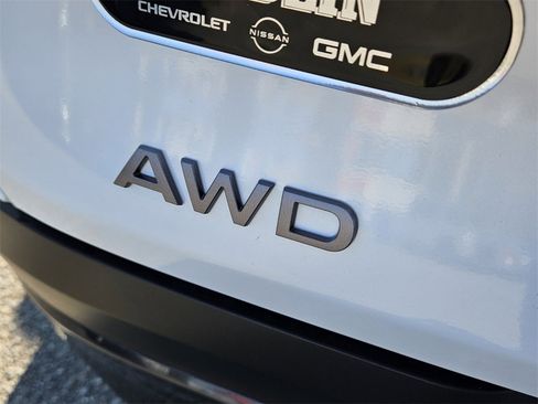 New 2025 Nissan Murano SL image 9