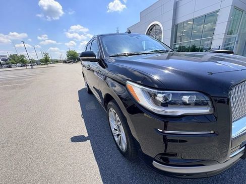 Used 2024 Lincoln Navigator Reserve AWD/4WD image 11
