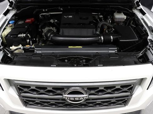 Used 2023 Nissan Frontier SV w/ Technology Package RWD image 32
