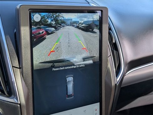 Used 2021 Ford Edge Titanium image 25