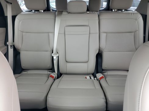 Used 2024 Ford Explorer Limited w/ Equipment Group 301A image 19