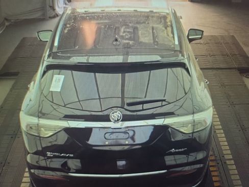 Used 2023 Buick Enclave Avenir w/ Avenir Technology Package image 21