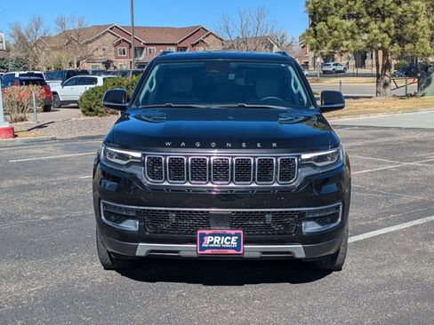 Used 2022 Jeep Wagoneer Series II image 2