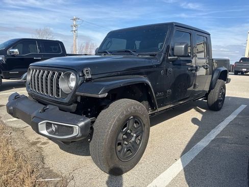 Used 2025 Jeep Gladiator Sport image 1