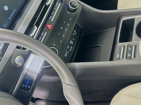 Certified 2025 Hyundai Sonata SEL image 17