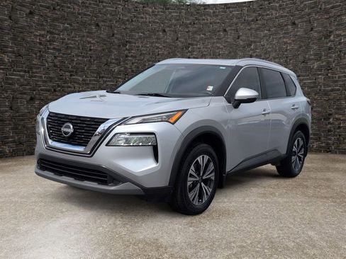 Used 2022 Nissan Rogue SV w/ SV Premium Package FWD image 6