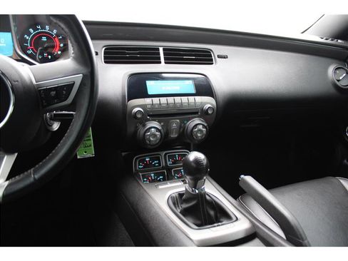Used 2010 Chevrolet Camaro SS image 17