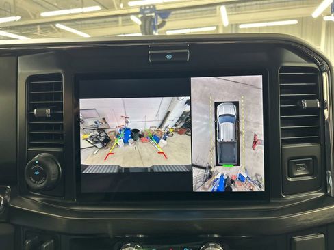 Used 2026 Ford F250 Lariat w/ Black Appearance Package image 22