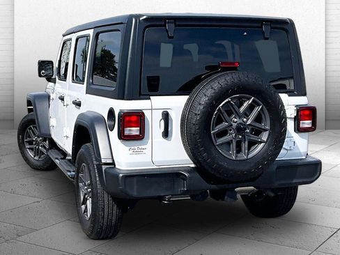 Used 2024 Jeep Wrangler Unlimited Sport AWD/4WD image 9