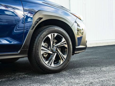 Used 2025 Subaru Crosstrek 2.5i Premium AWD/4WD image 7