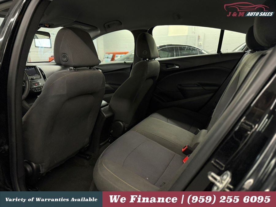 Used 2019 Chevrolet Cruze LS w/ LS Convenience Package FWD image 29