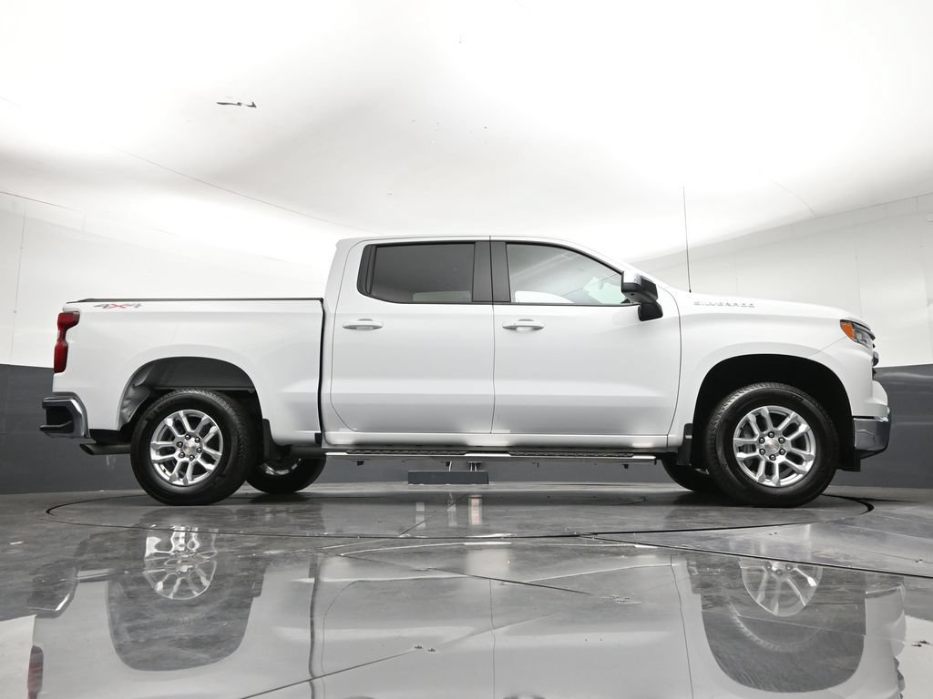 Used 2026 Chevrolet Silverado 1500 LT AWD/4WD image 28