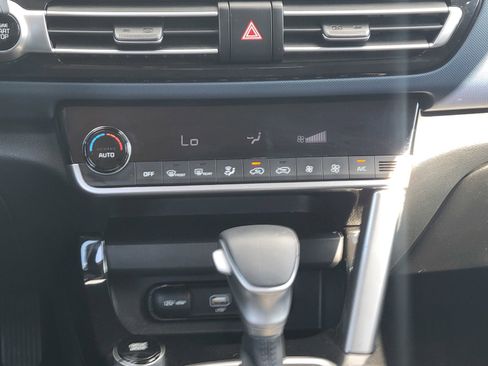 Used 2023 Kia Seltos S image 25