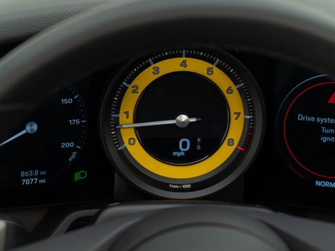 Certified 2022 Porsche 911 Carrera image 24